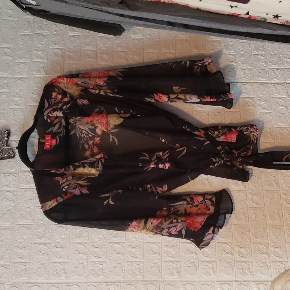 xl elle sheer overlay open top